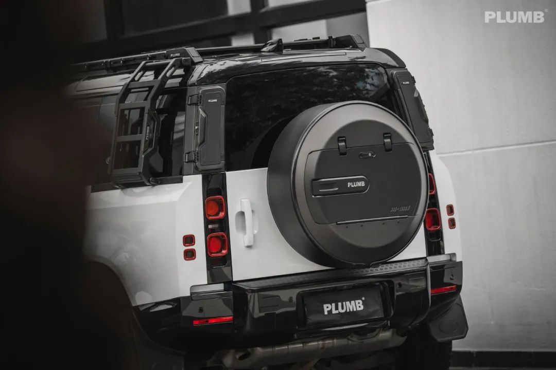 PLUMB "M-one" Series Spare Tire Integration Kit For Land Rover Defender 90/110/130